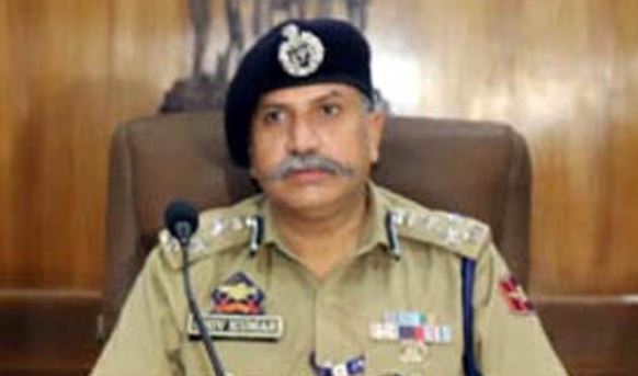 'डीआइजी जम्मू ने अपराध, गैंगस्टरों के खिलाफ जीरो टॉलरेंस पर जोर दिया; सख्त कार्रवाई की मांग | '